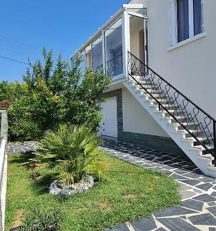 Belle Maison Avec Jardin Rdc T3 De 70M2 Vacances Ou Cure Thermale Rochefort Zewnętrze zdjęcie